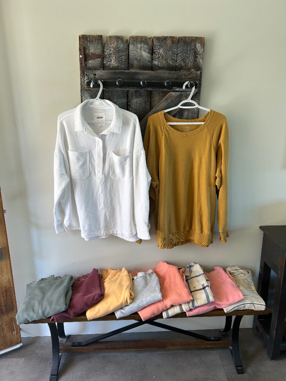 Lot of (11) Women's Aerie Size Large & Extra Large all for one price